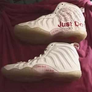 Nike 4y shoes